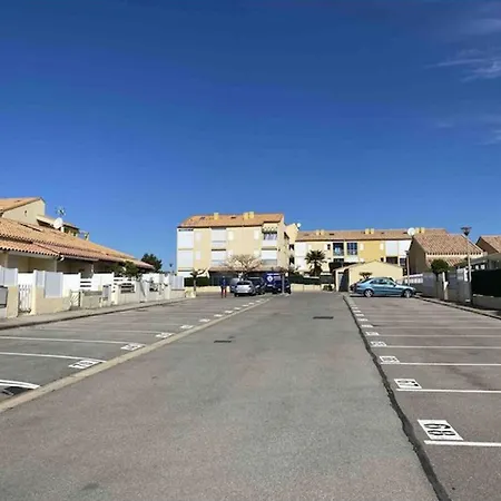 2p Avec Tennis, Piscine, Park Prive, A 800m - St Pierre La - Fr-1-229d-142 Apartment