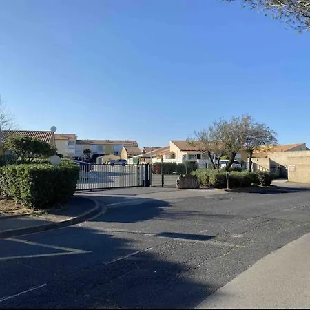 2p Avec Tennis, Piscine, Park Prive, A 800m - St Pierre La - Fr-1-229d-142 Apartment Fleury (Aude)